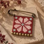 Broche Ward · Flor tatreez